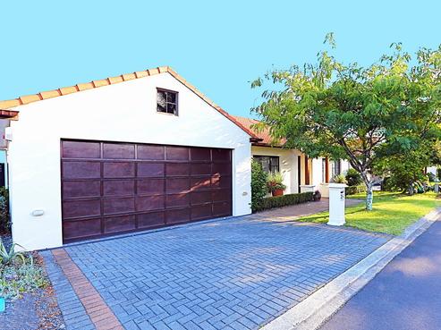 25 Seneca Court, Golflands