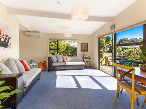 3 Sea View Road, Ostend