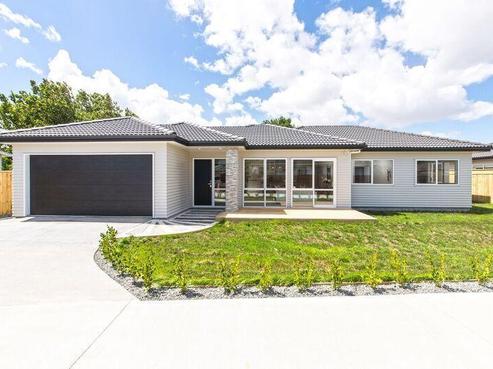 16 Darren Crescent, Half Moon Bay