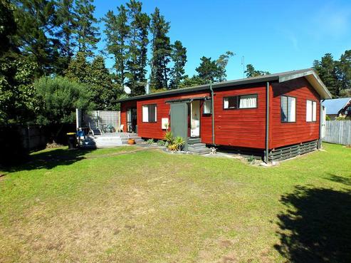 105 Fernhill Rise, Matarangi