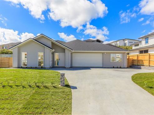 18 Syd Grant Crescent, Orewa