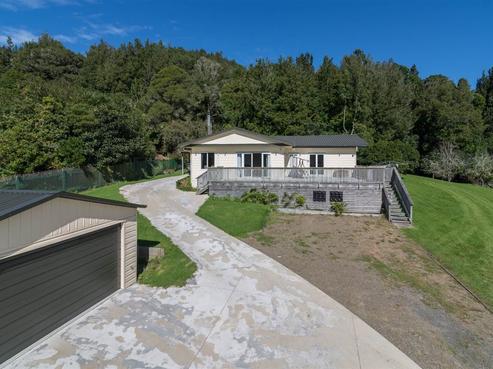 38 Oxford Road, Lake Rotoma