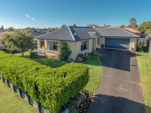 11 Cumbria Way, Hamilton East