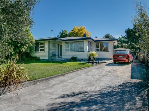 72 Clarence Cox Crescent, Pirimai