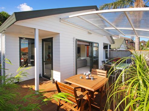 8A Marco Place, Highland Park