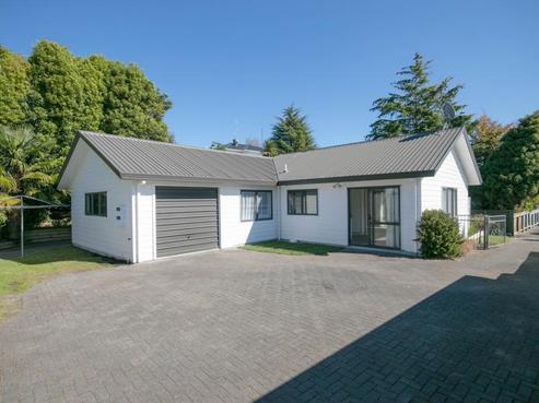 12 Burns Street, Leamington