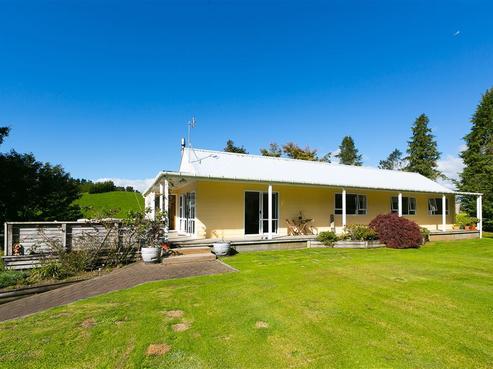 1631 Mountain Road, Inglewood