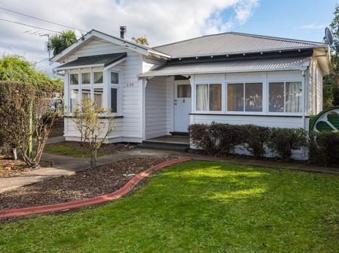100 Howick Road, Redwoodtown