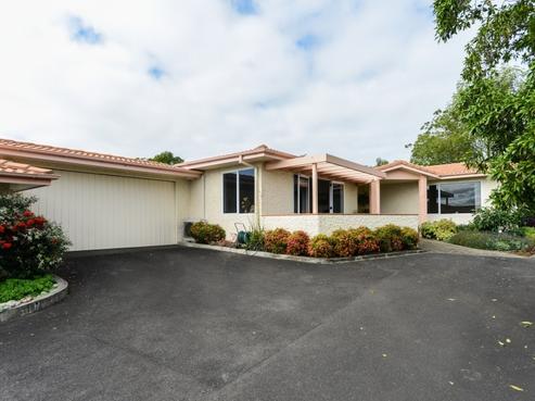 1/35 Busby Hill, Havelock North