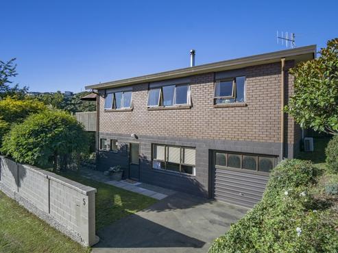 5 Waterhouse Street, Enner Glynn