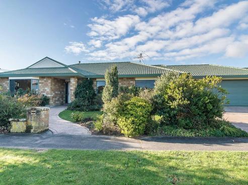 2 Balmerino Grove, Waikanae