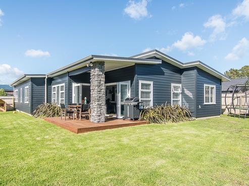 42 San Priamo Place, Paraparaumu Beach