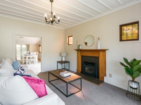 18 Coote Road, Napier Hill