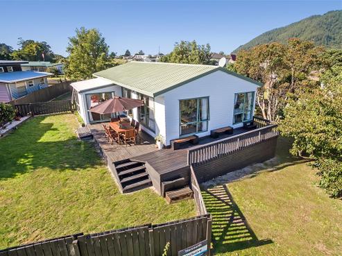 152 Vista Paku, Pauanui