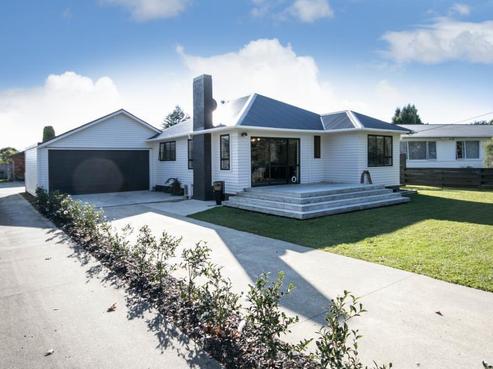 49 Carlyle Street, Leamington