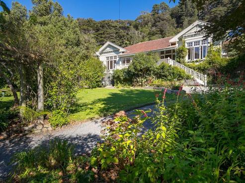 12A Moana Road, Days Bay