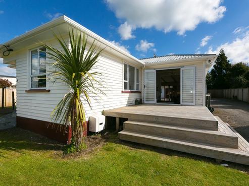 30 Elliot Street, Inglewood
