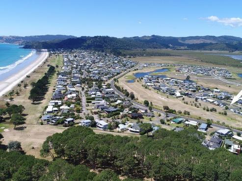 115 The Fairway, Matarangi