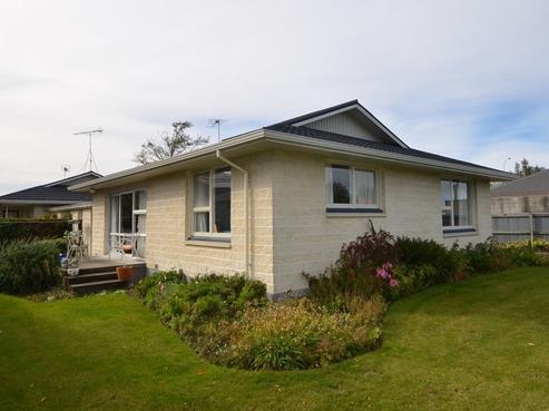 4 Queens Drive, Allenton