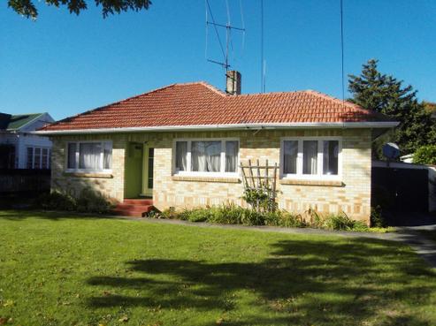 90 Wellington Street, Hamilton East