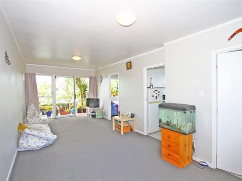 4/8 Western Springs Road, Morningside