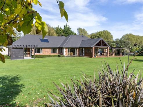 64B Allin Drive, Waikuku Beach