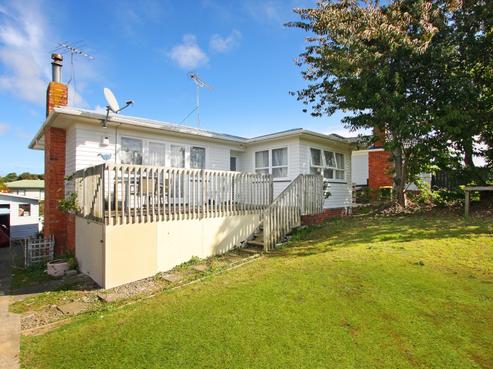 11 Andrew Road, Howick