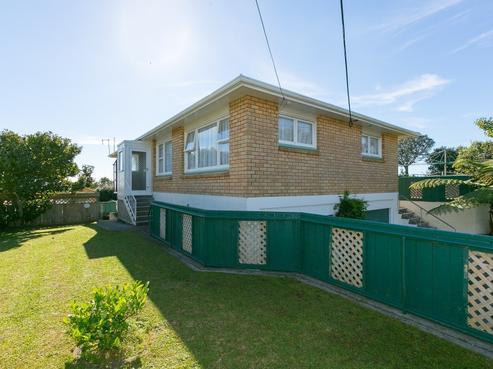 1 Cowling Road, Hurdon