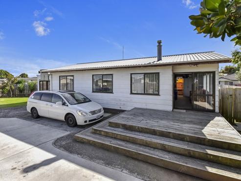 2/10 Templeton Place, Clendon Park