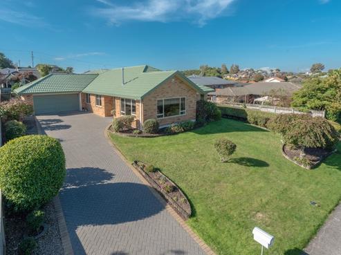 88 Ayrshire Drive, Grandview Heights