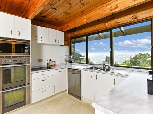 353 Paremoremo Road, Paremoremo