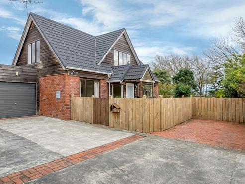 13 Pehi Kupa Street, Waikanae