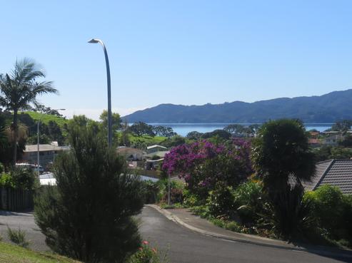 15 Hibiscus Avenue, Cable Bay