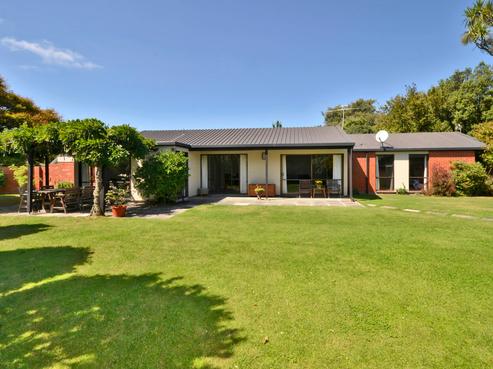 10 Brigadoon Place, Avonhead