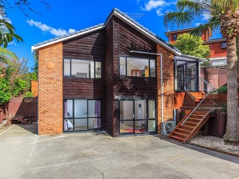 1/26 Unsworth Drive, Unsworth Heights