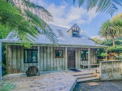 755 Scenic Drive, Henderson Valley