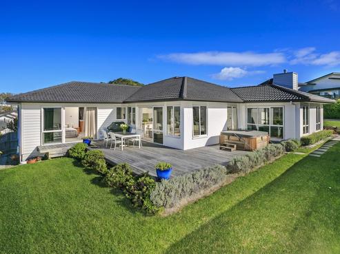 12 Laura Jane Drive, Silverdale