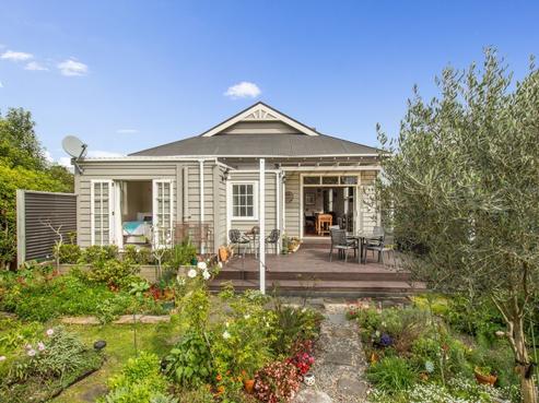 15 Wolfe Street, Regent