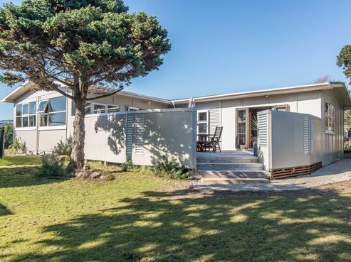 94 Alexander Road, Raumati Beach