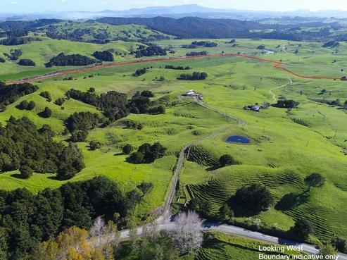 2090 Pukehuia Road, Arapohue