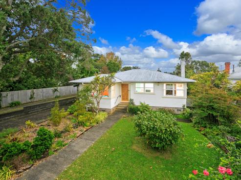 10 Roseberry Avenue, Birkenhead