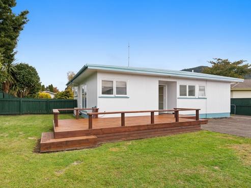 11 Adam Place, Mangakakahi