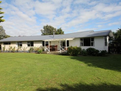 1073 State Highway 1, Himatangi