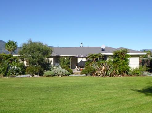 221 Utopia Road, Westport