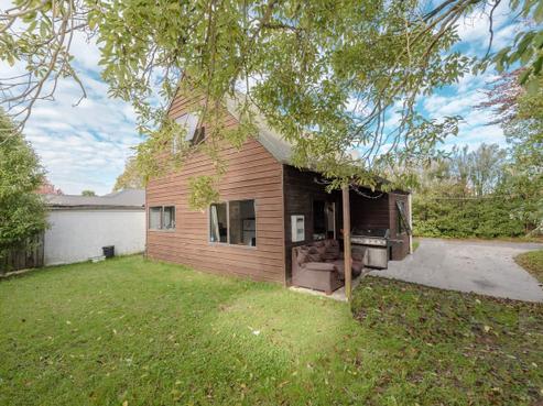 11 Bond Street, Hamilton East