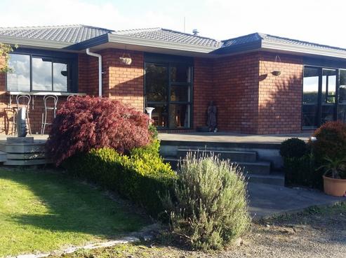 145 Warwick Road, Stratford