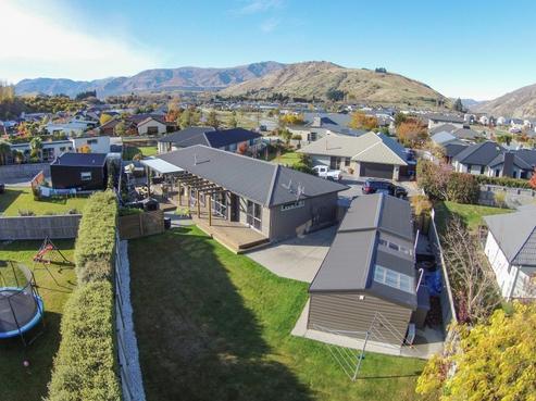 63 Howards Drive, Lake Hayes Estate