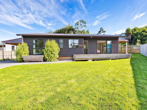 1 Trosk Place, Waiuku