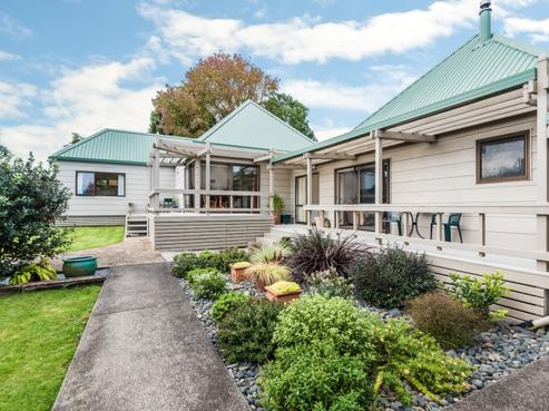 14 Lochview, Pukekohe
