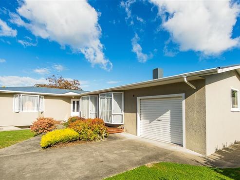 7 Eaton Crescent, Otamatea